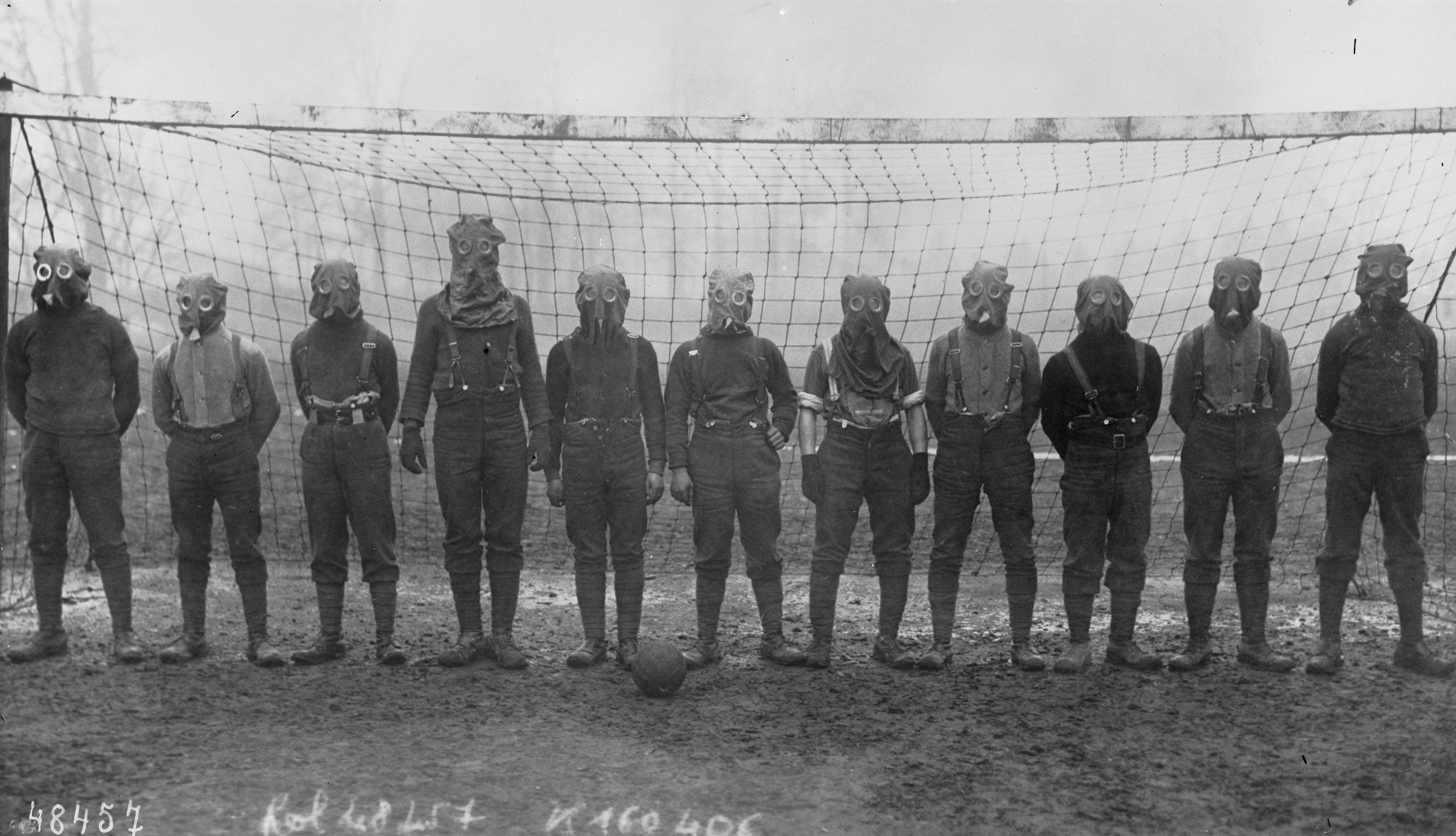 World_War_I%2C_British_soccer_team_with_gas_masks%2C_1916.jpg