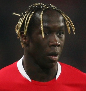 4-bacary-sagna-blonde-dreads1.jpg