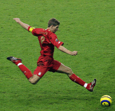 steven-gerrard-in-flight.gif