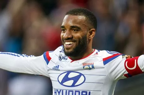 Alexandre-Lacazette.jpg