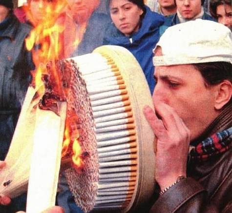 q3150977_cigarette_competition.jpg