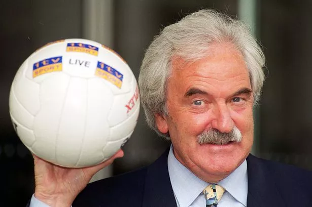 Des-Lynam.jpg