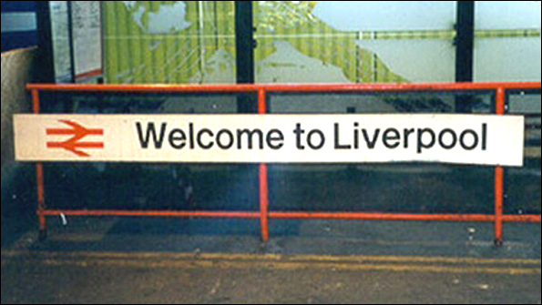 liverpoolsignbent595.jpg