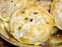 220px-Eccles_cake.jpg